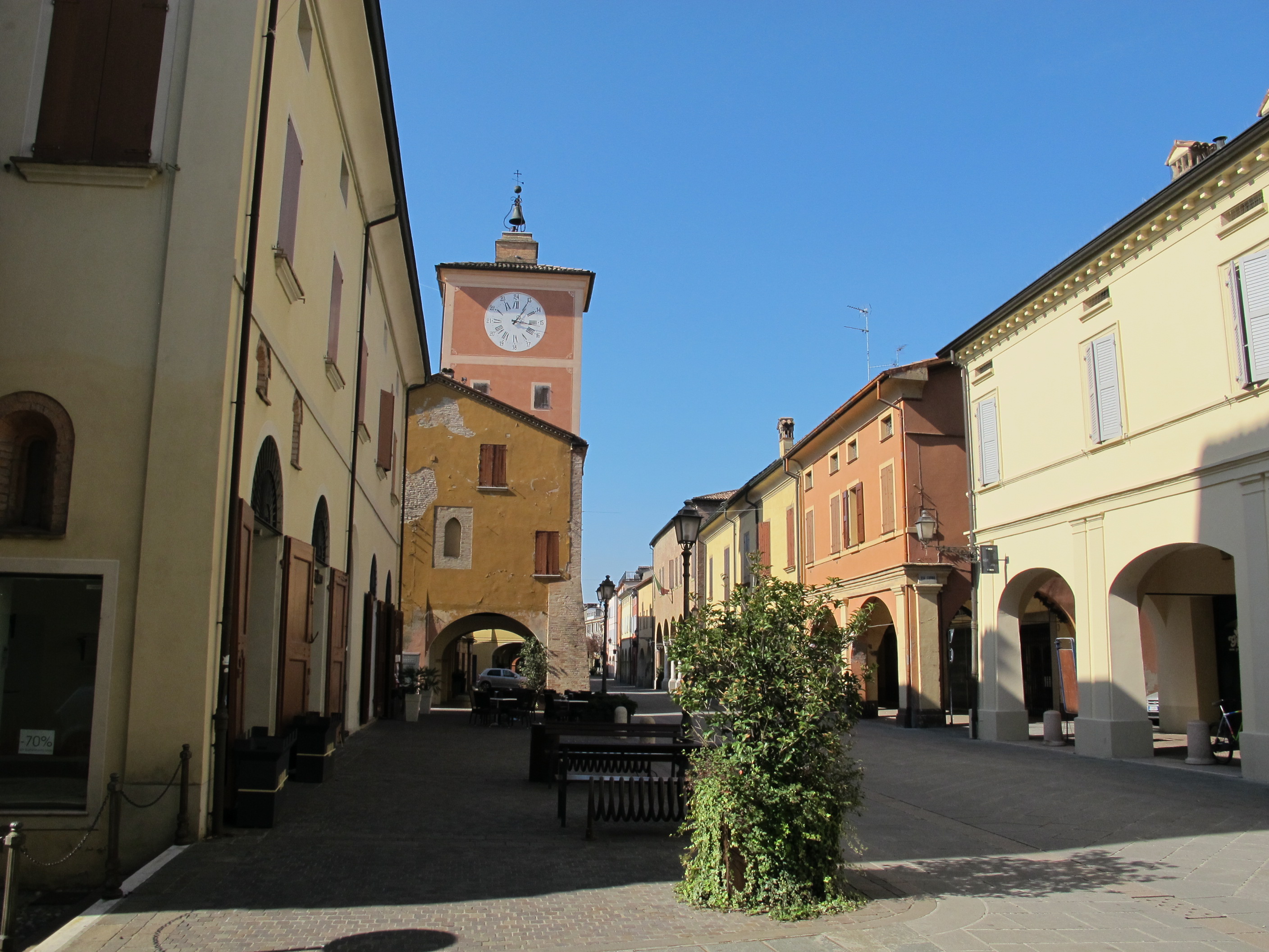 Via Emilia - Centro storico